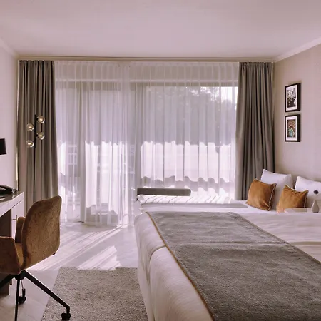 Hotel Leonardo Royal Baden- 4*