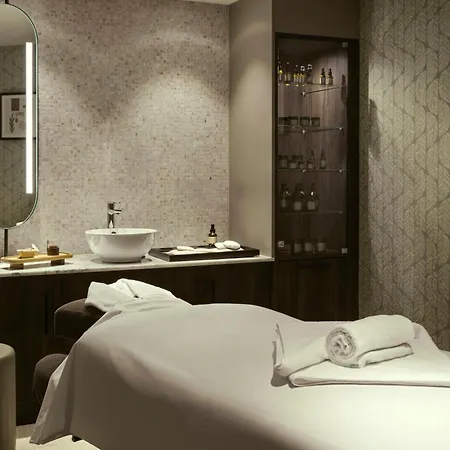 Leonardo Royal Baden- 4*